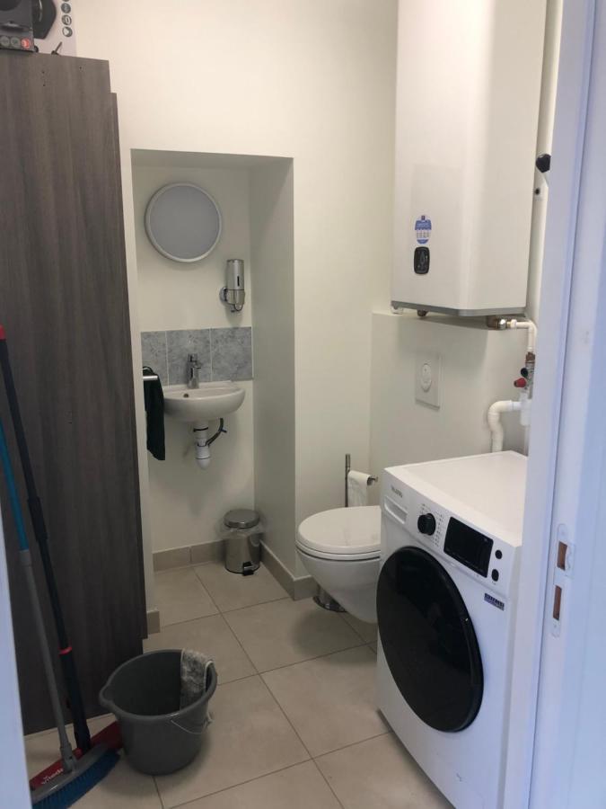 Residence Merlin Appartement Arthur Saint-Malon-sur-Mel Εξωτερικό φωτογραφία
